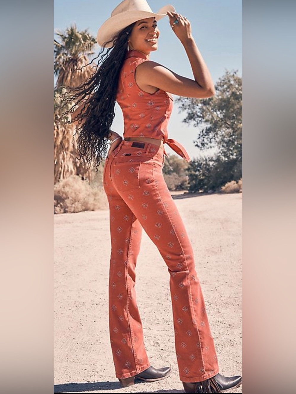 Wrangler Red Printed High-Rise Bold Boot Jeans nwt